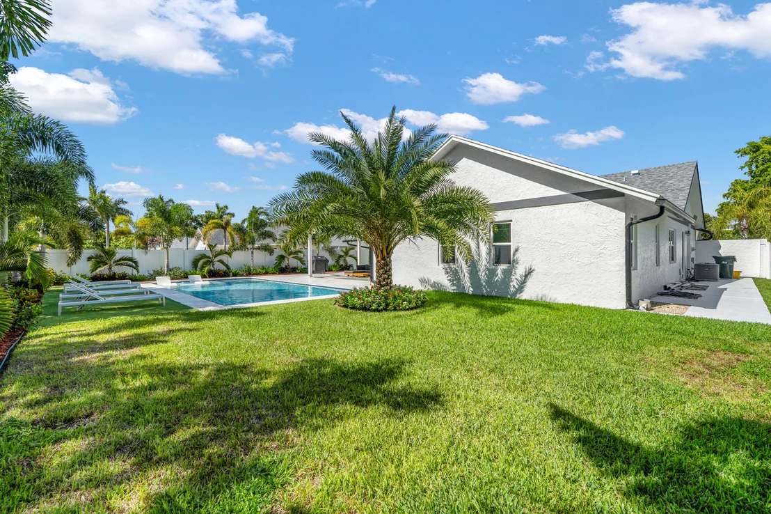 Photo of 3005 DUNLIN Road