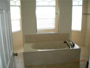 Photo of 5529 Avocado Boulevard