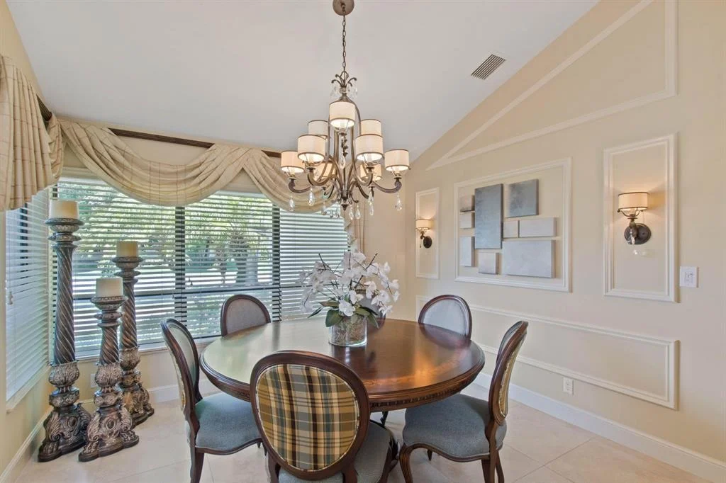 Photo of 4376 Pine Tree Drive