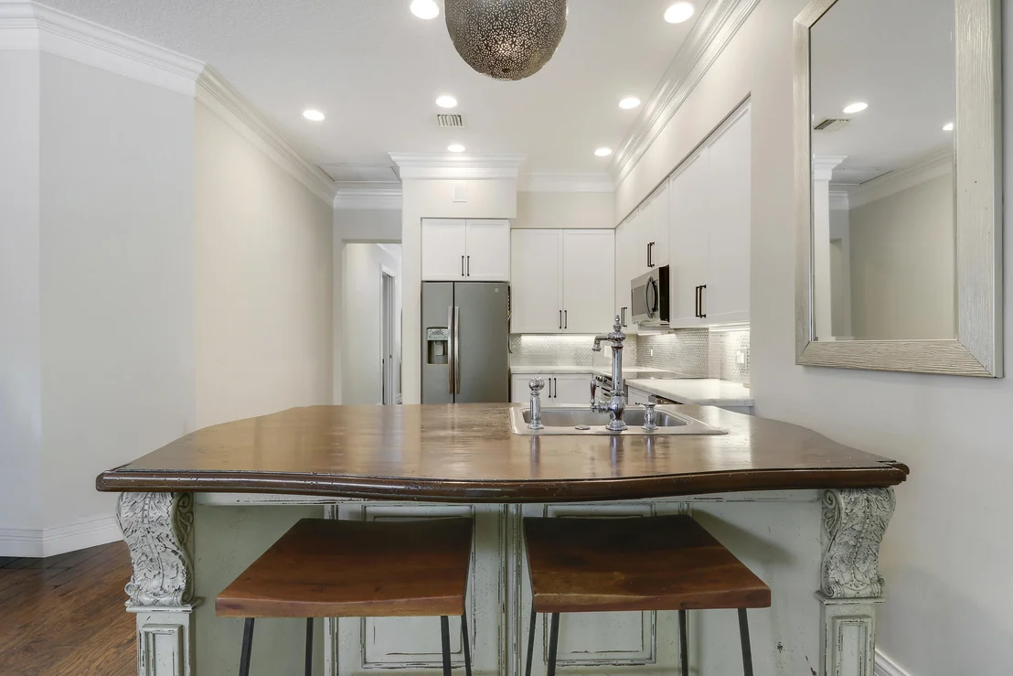 Photo of 314 CARAVELLE Drive