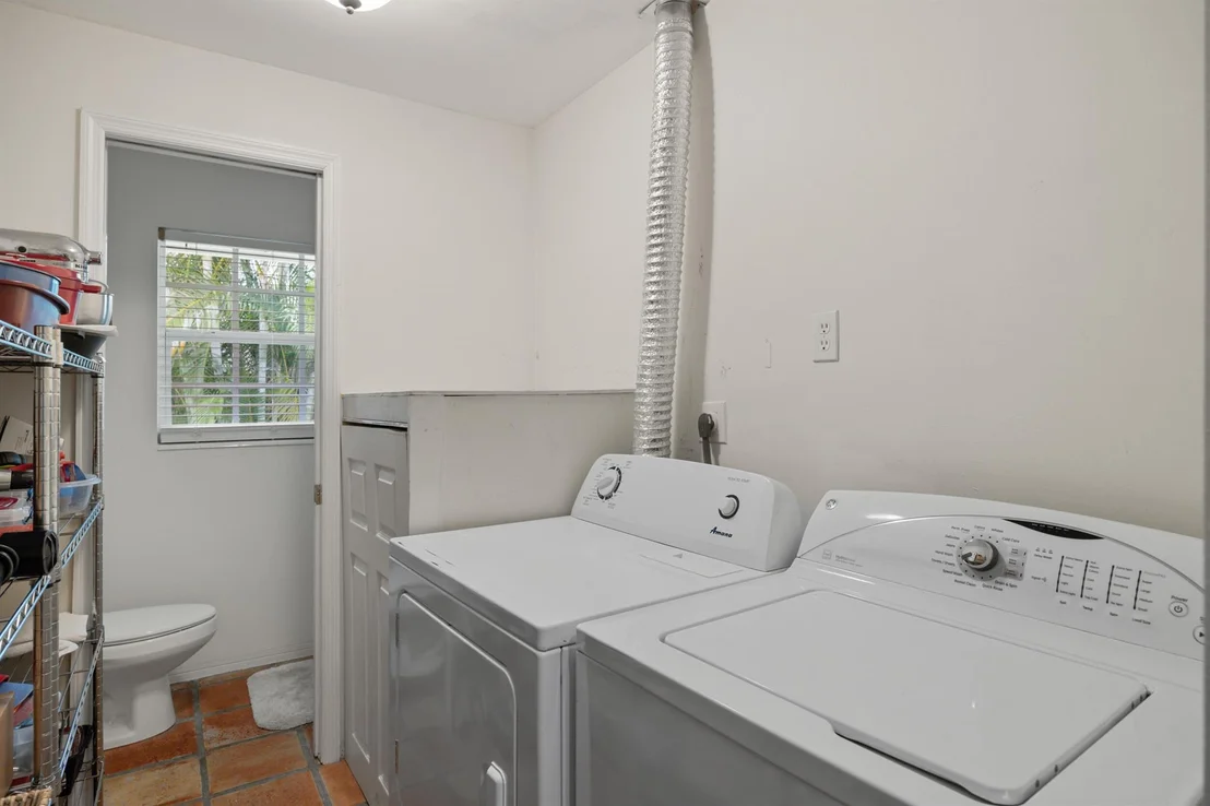 Photo of 104 Fairview West