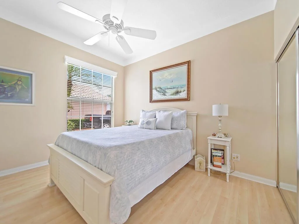 Photo of 1466 SW Eagleglen Place