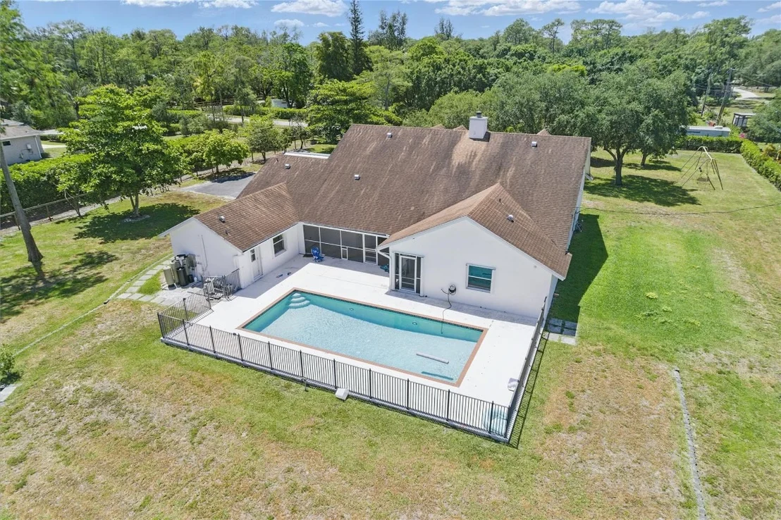 Photo of 13105 Raymond Drive