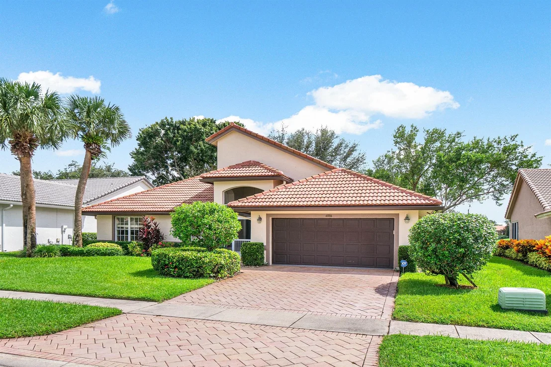 Photo of 6886 Grenelefe Road