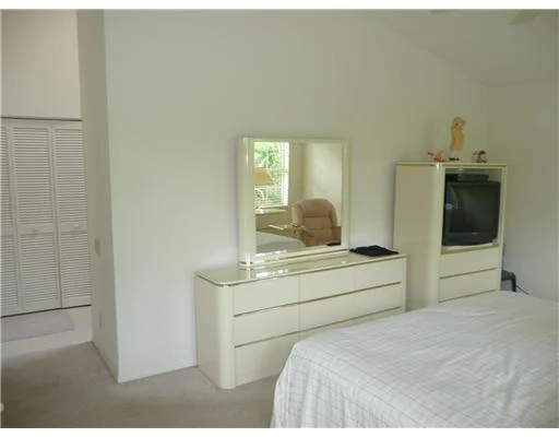 Photo of 6008 Bay Isles Drive