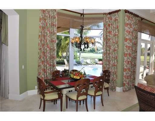 Photo of 4185 Live Oak Boulevard