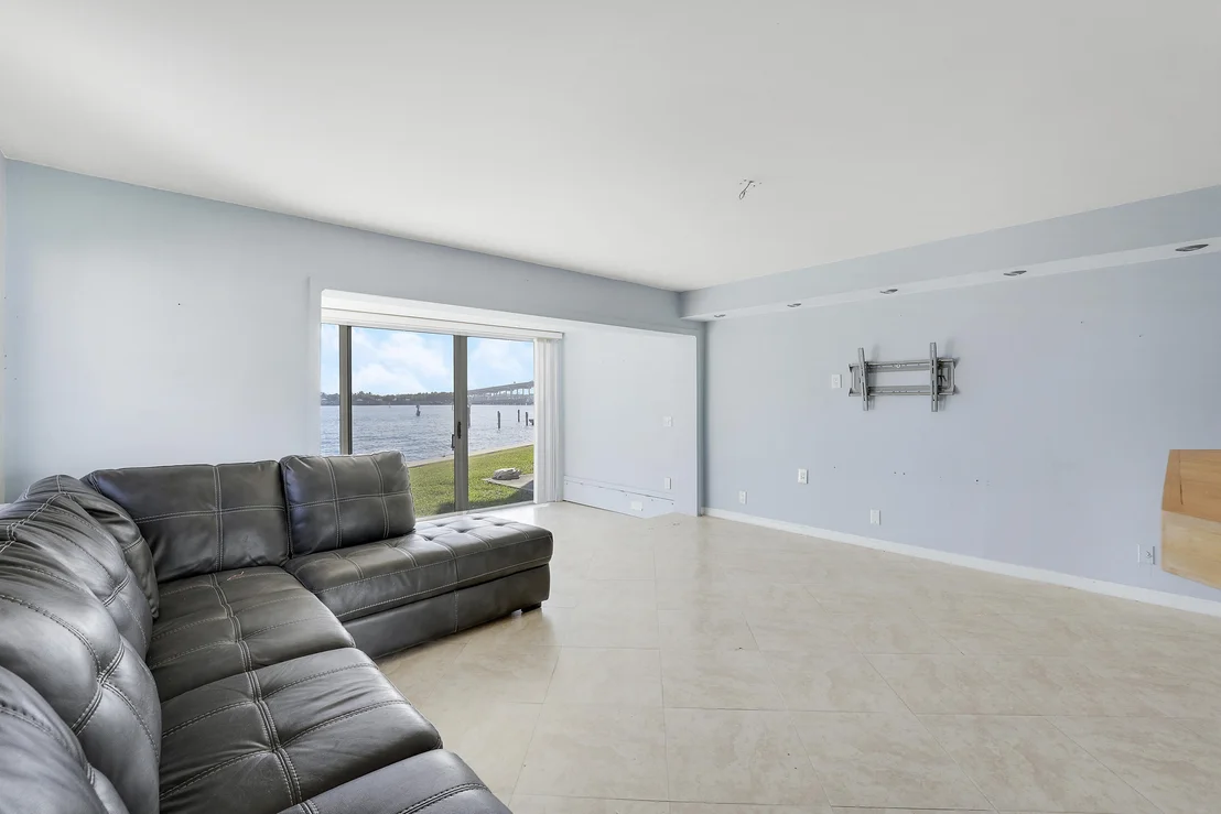 Photo of 360 Wilma Circle