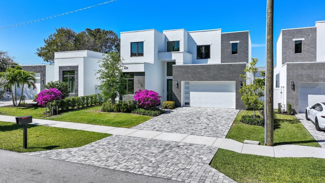 Photo of 655 Kingsbridge Street
