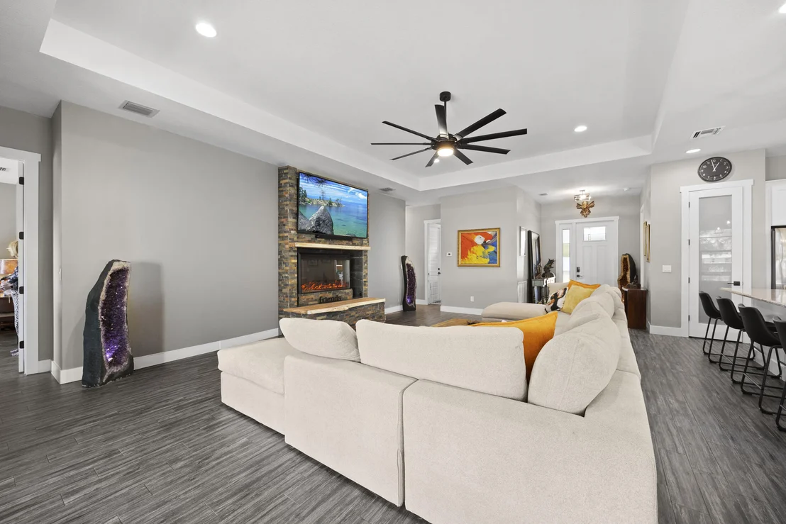 Photo of 5458 Silver Oak Drive