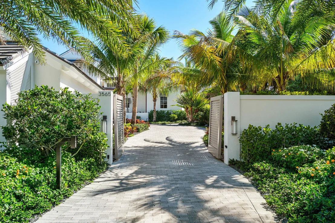 Photo of 3565 N Ocean Boulevard