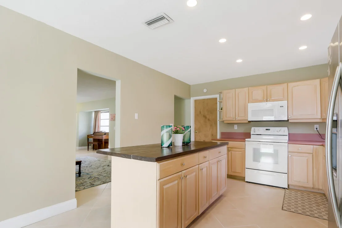 Photo of 124 Oregon Lane