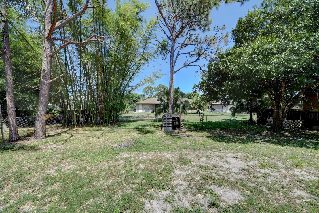 Photo of 5402 Palm Drive