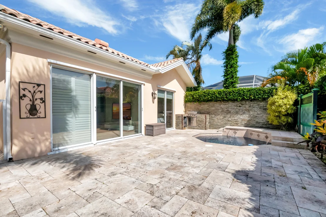 Photo of 4786 Temple Drive