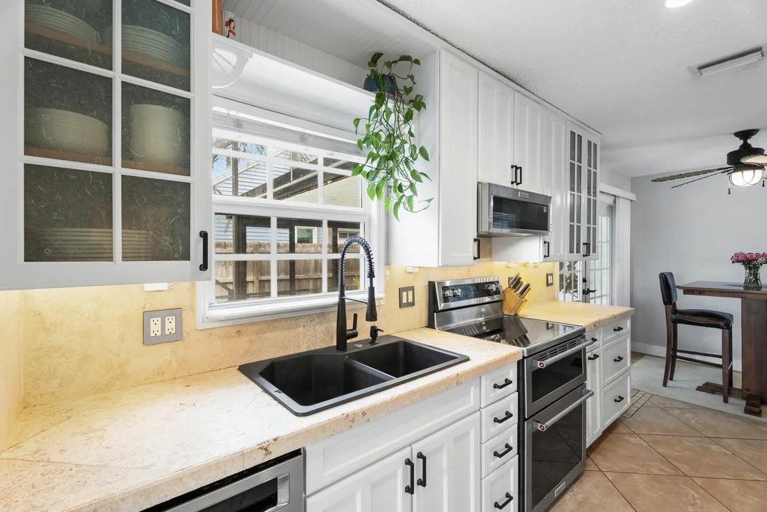Photo of 17995 Anchor Drive