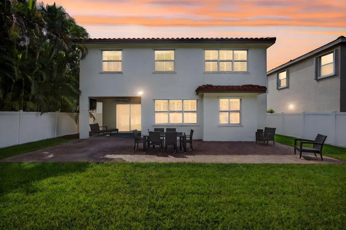Photo of 9583 Phipps Lane