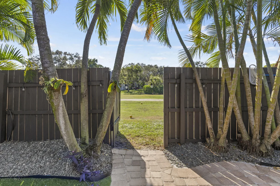 Photo of 3544 Lakeview Drive
