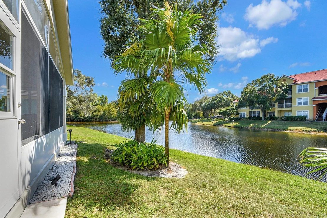 Photo of 120 Harbor Lake Circle