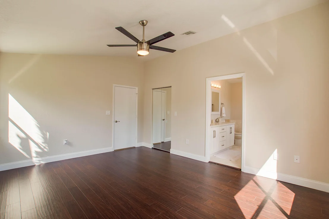 Photo of 1020 Fairfax W