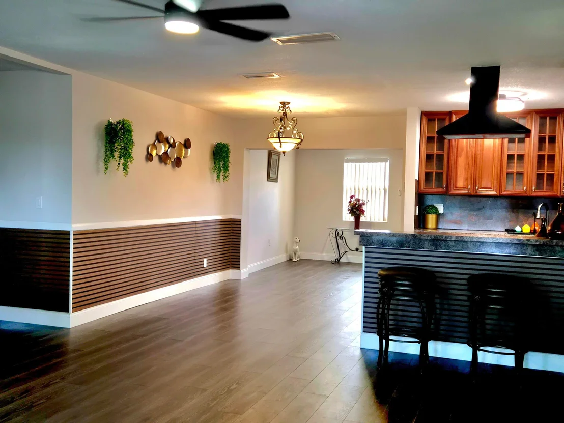 Photo of 1015 NW 68th Avenue