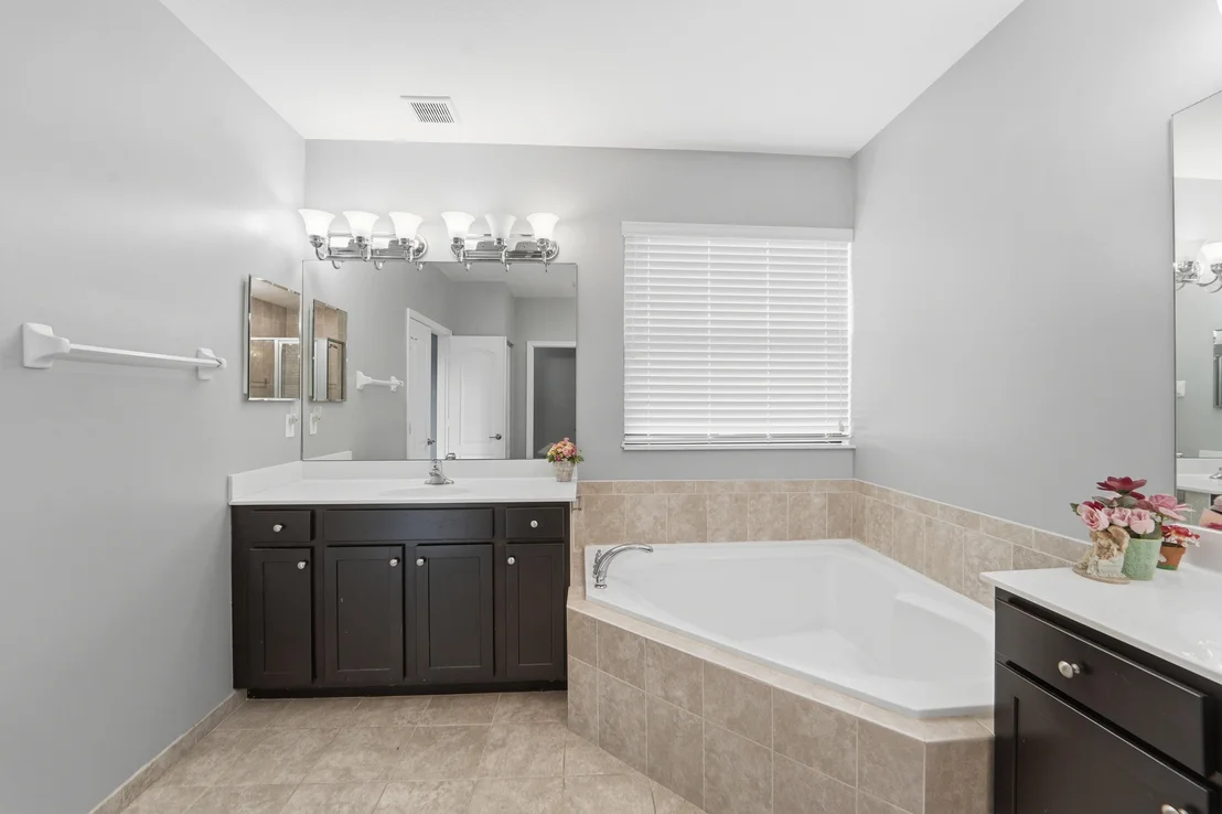 Photo of 4521 Willow Basin Way