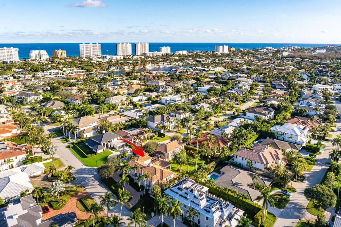 Photo of 384 Royal Palm Way