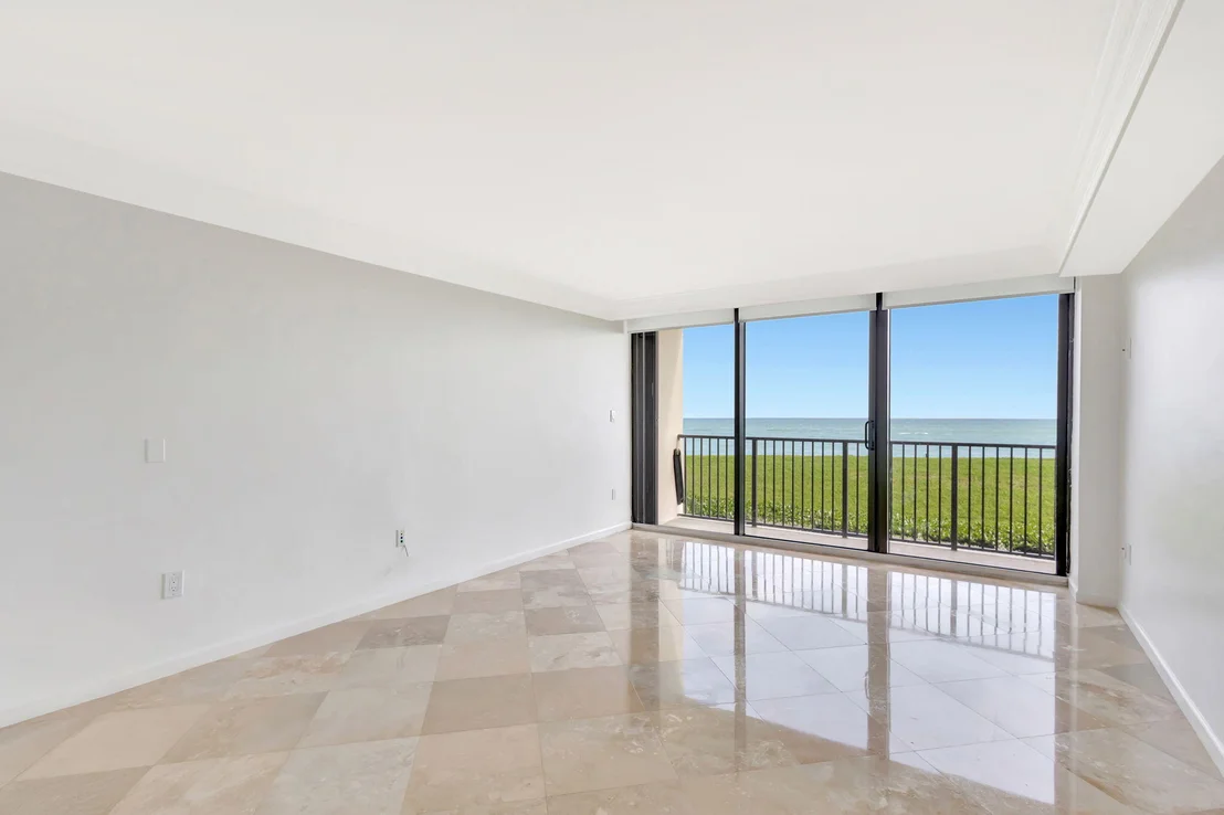 Photo of Unit 103 at 400 Beach Road