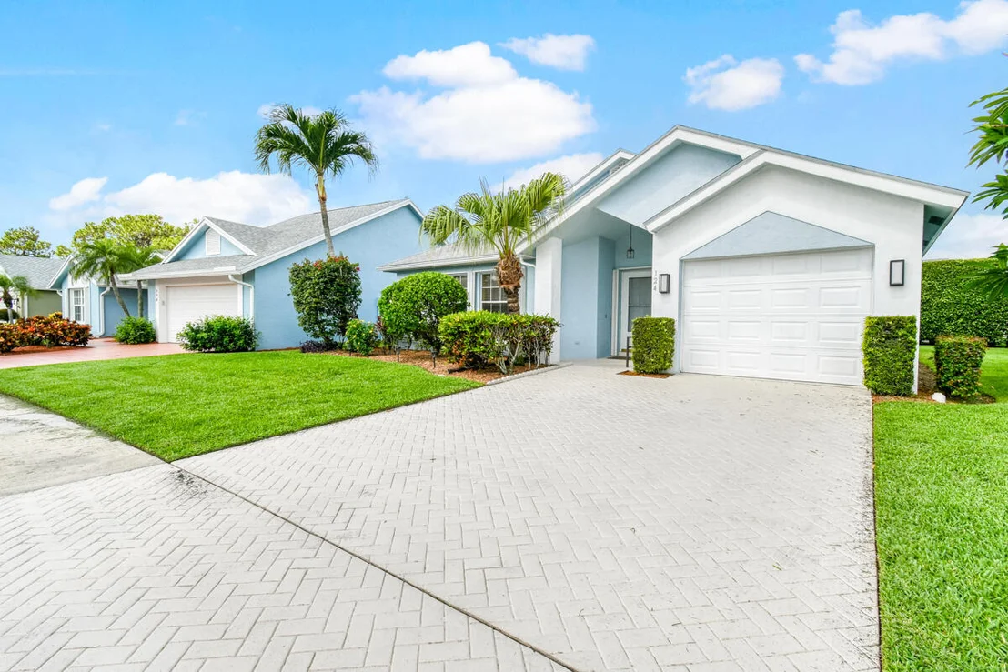 Photo of 124 Adobe Circle