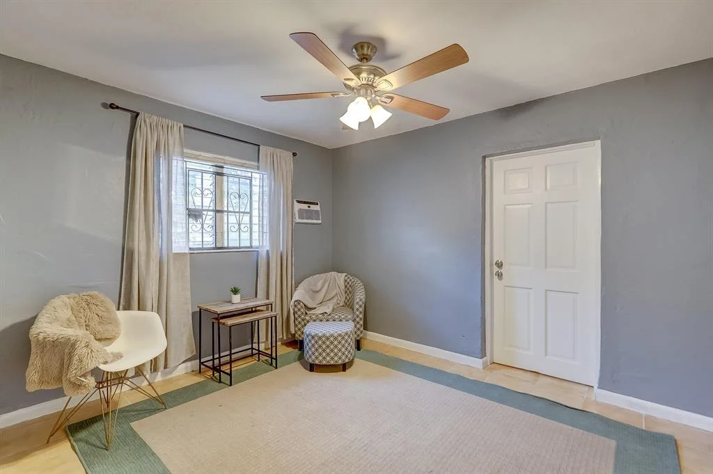 Photo of Unit 12 at 809 Phippen Road