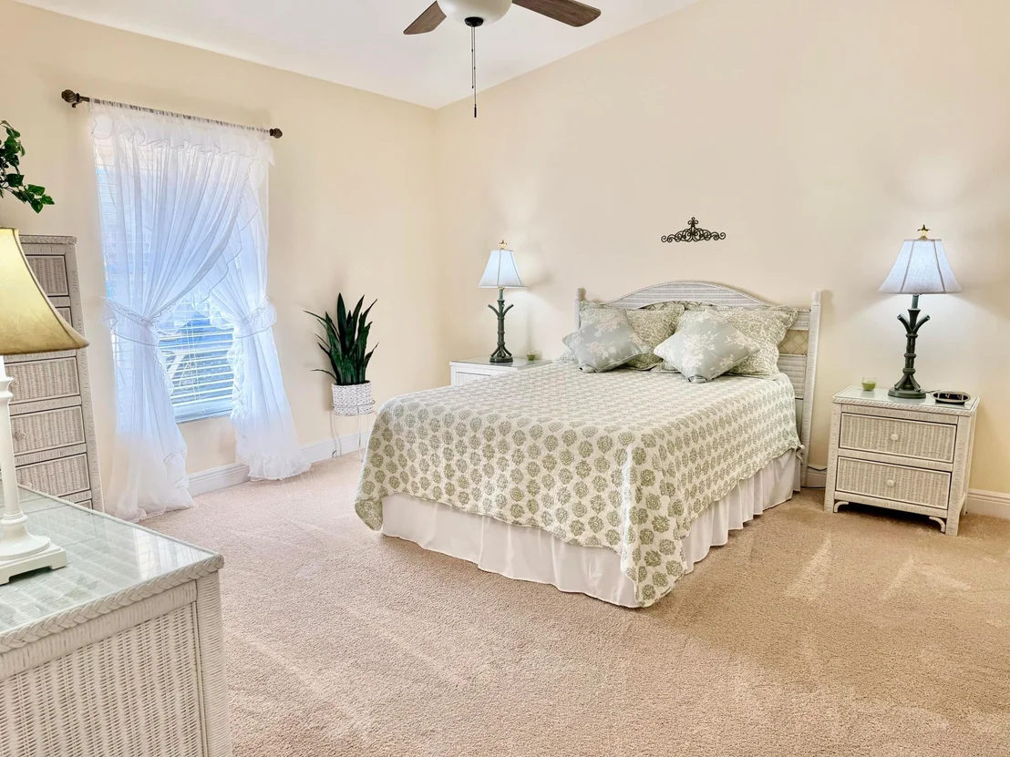 Photo of 3218 NW 33rd Avenue