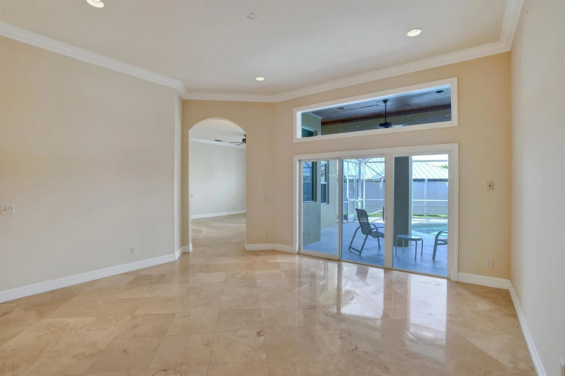 Photo of 603 N Cypress Drive