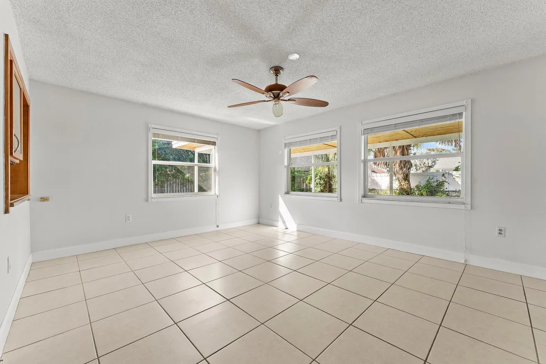 Photo of 243 W Riverside Drive