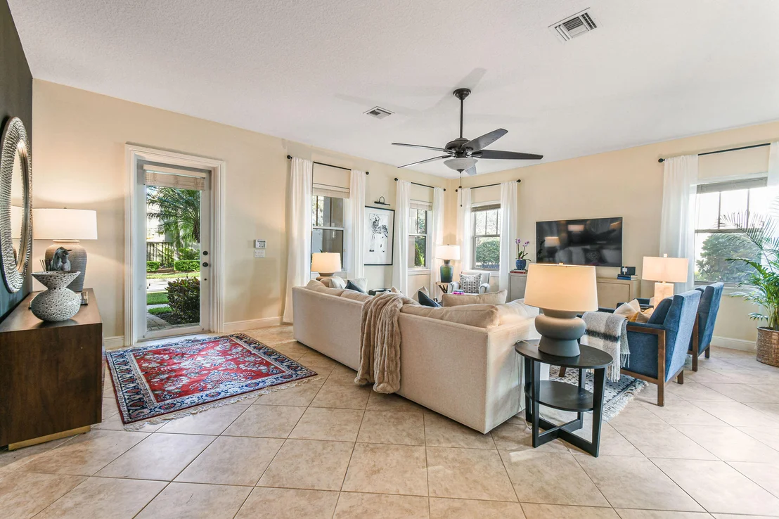 Photo of 256 W Bay Cedar Circle