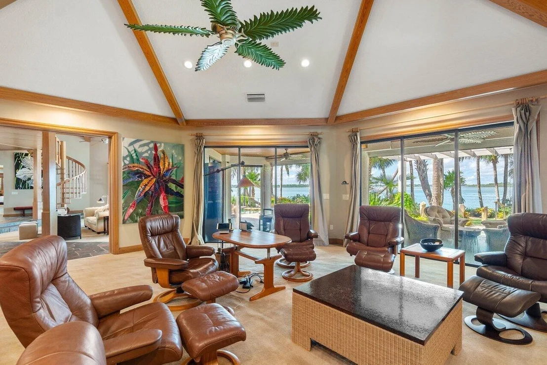 Photo of 6400 SE Inlet Way