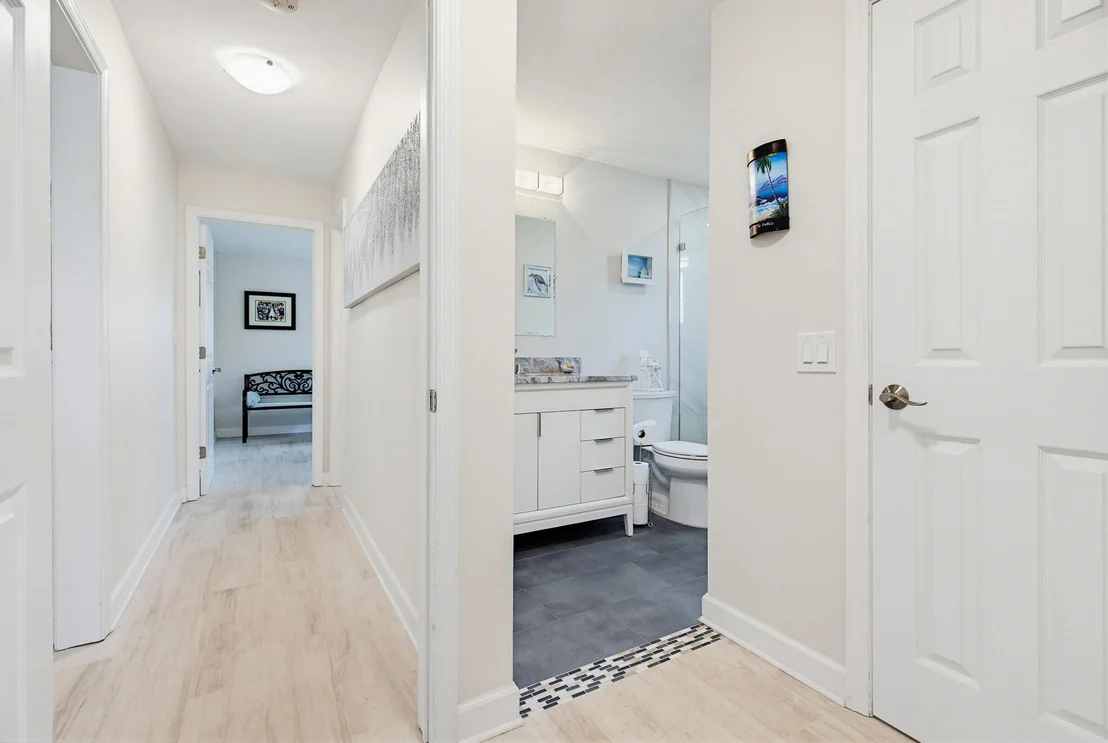 Photo of Unit APTB at 4854 Equestrian Circle