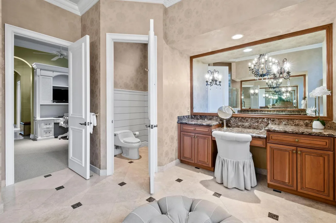 Photo of 615 Hermitage Circle