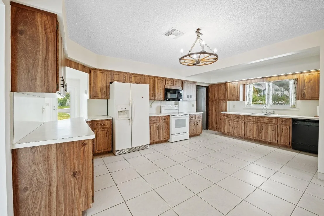 Photo of 248 SE 4th Avenue