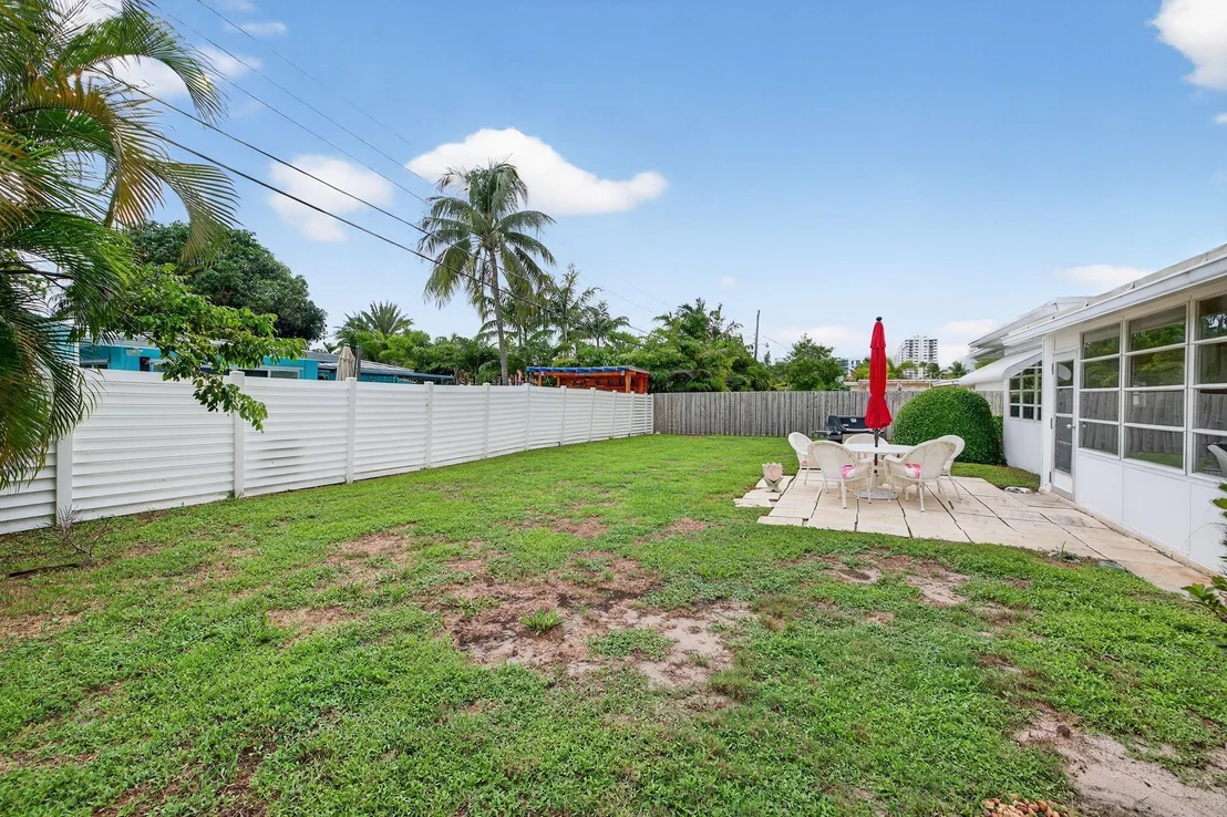 Photo of 2048 Coco Palm Place