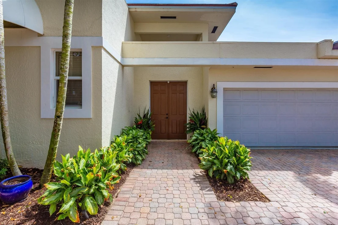 Photo of 117 Waters Edge Drive