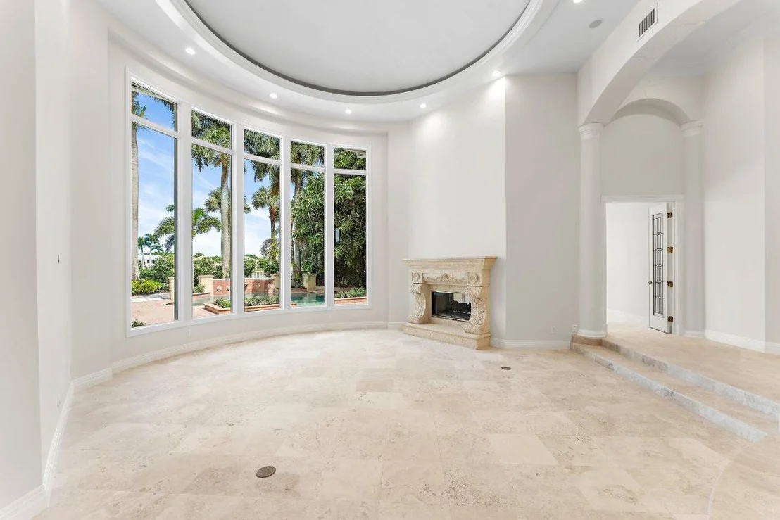 Photo of 42 Saint Thomas Drive