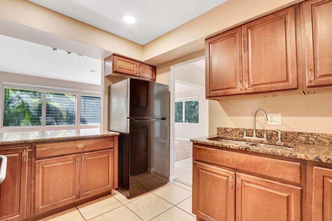Photo of 809 Poplar Drive