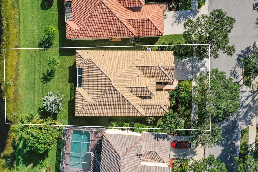 Photo of 4022 Pinewood Lane