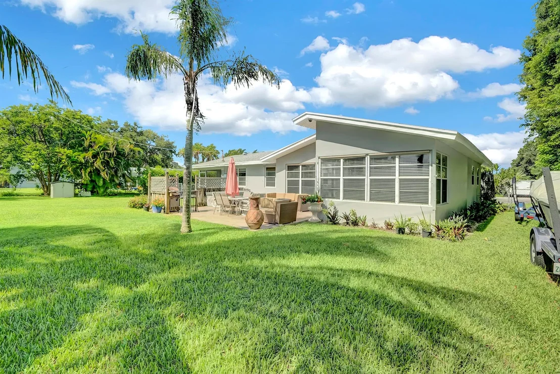Photo of 6630 Pine Tree Circle