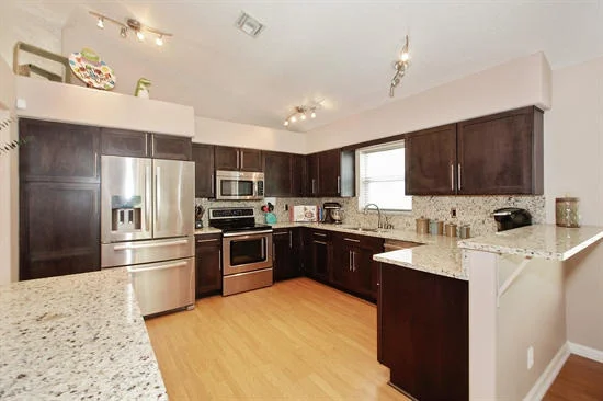 Photo of 1169 Aviary Road