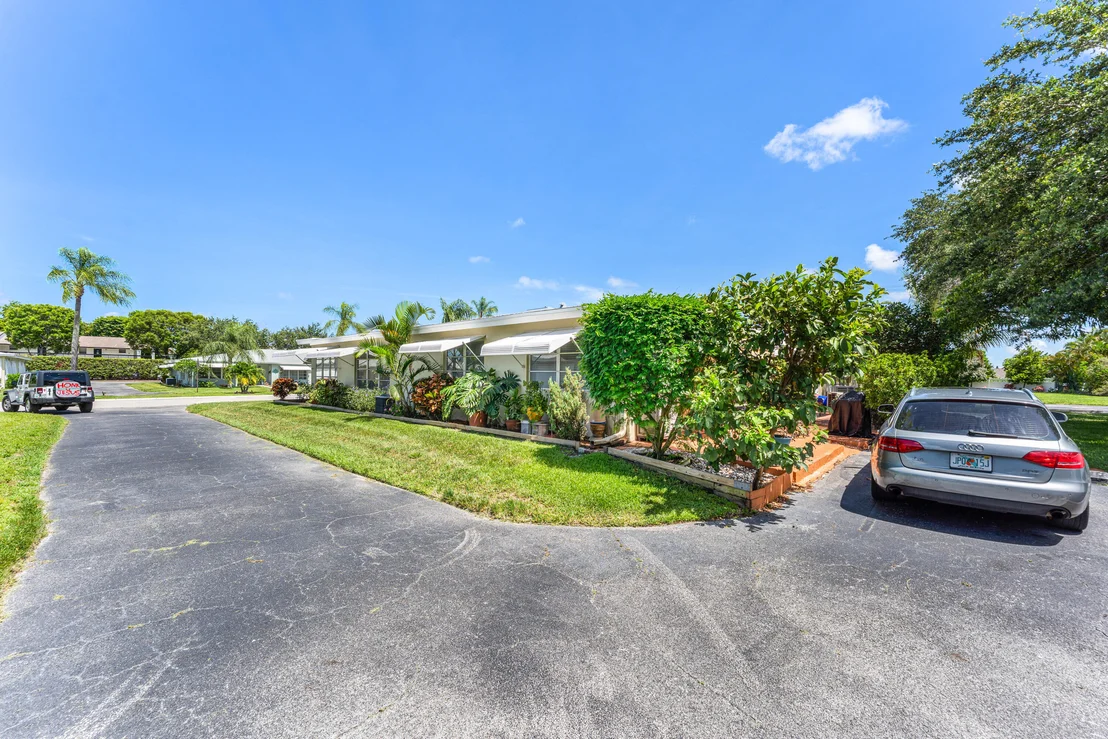 Photo of Unit D at 112 High Point Boulevard