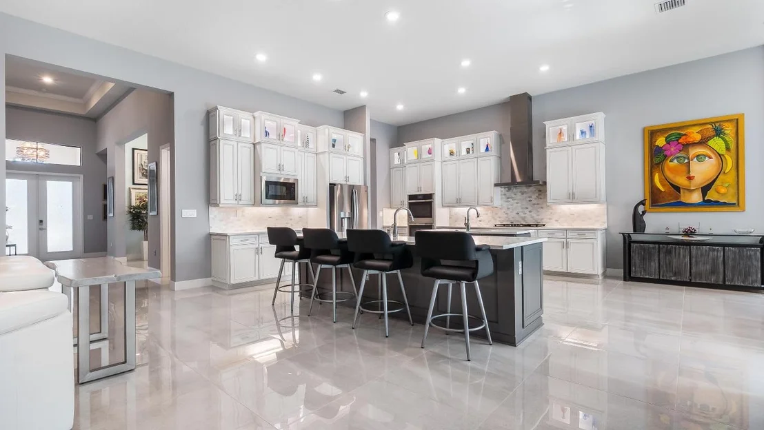 Photo of 7690 Cavern Lane