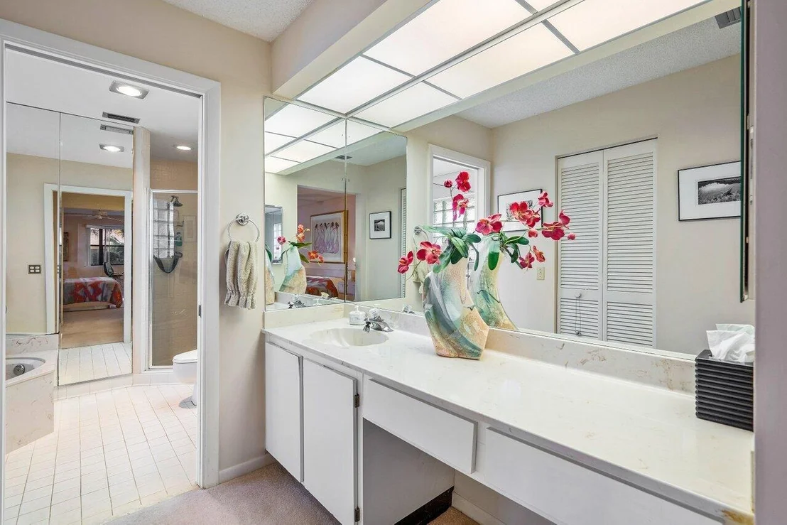Photo of 5546 Forest Oaks Terrace