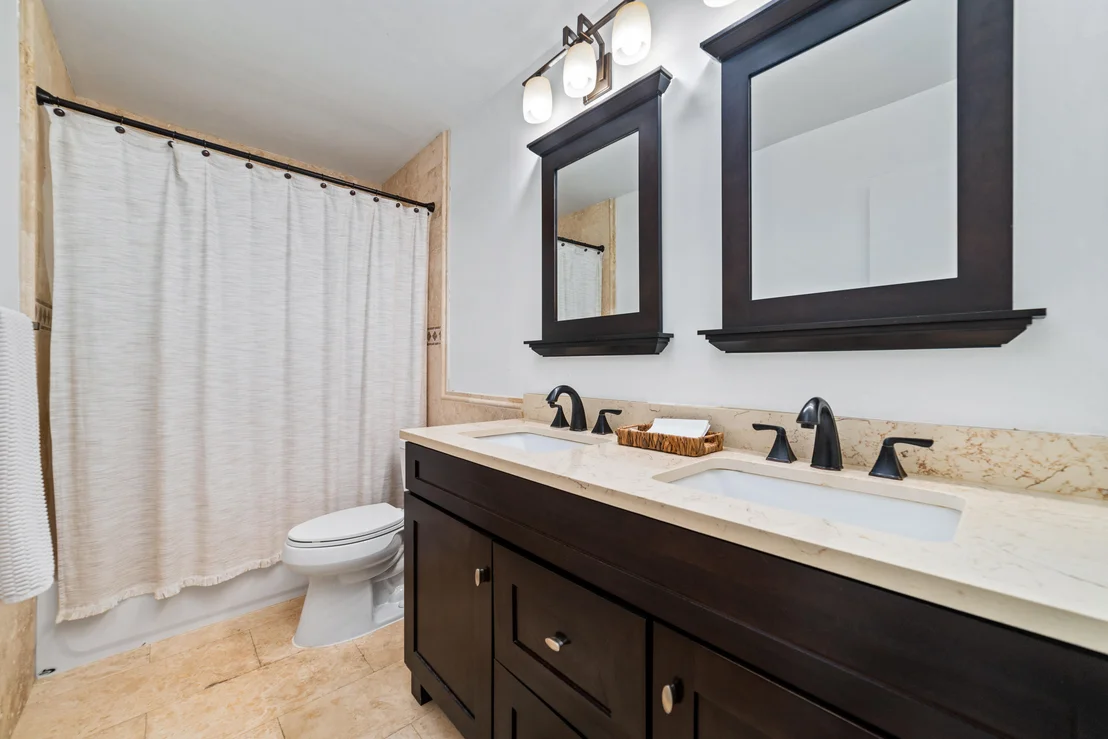 Photo of 110 W Mango Road