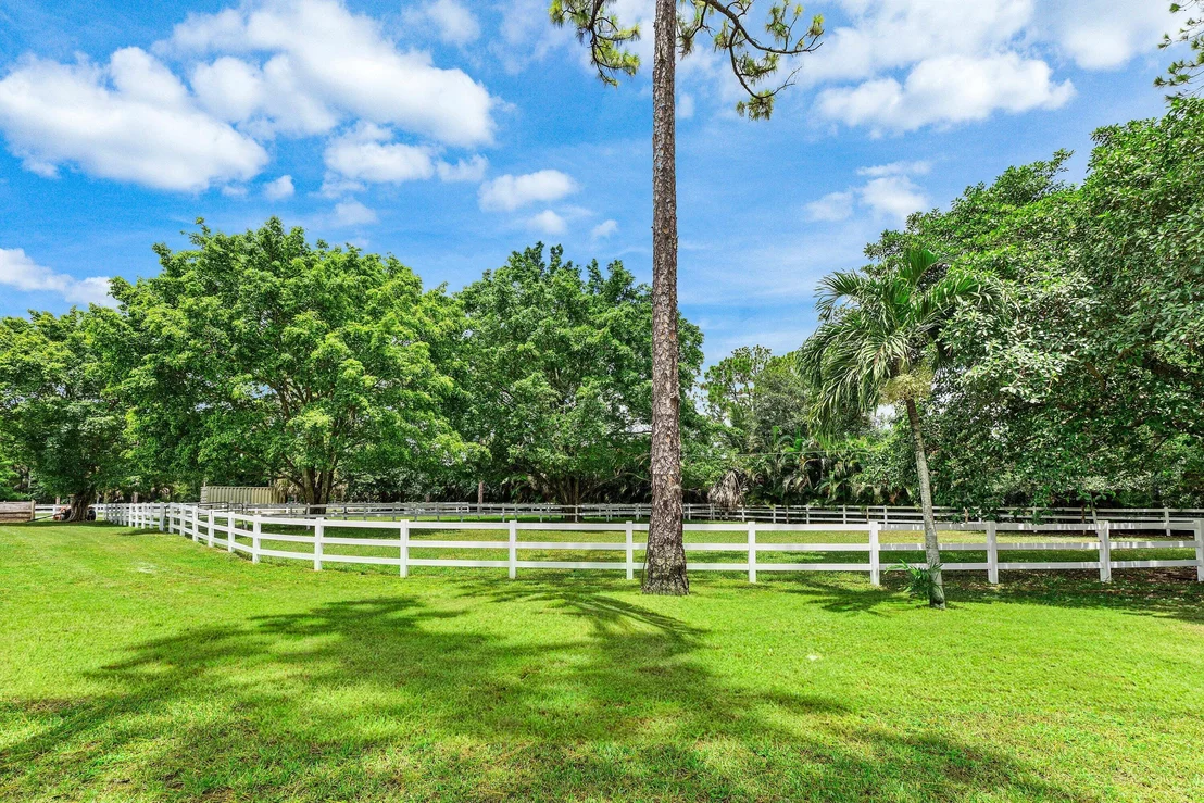 Photo of 2749 A Road