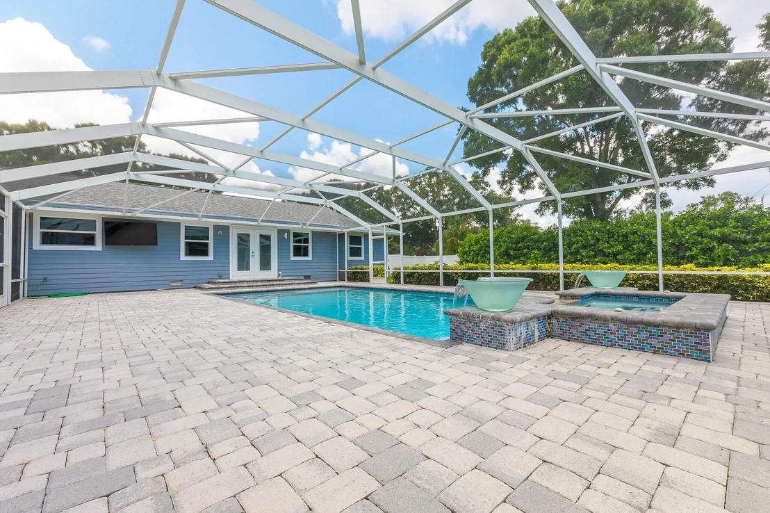 Photo of 736 34th Terrace