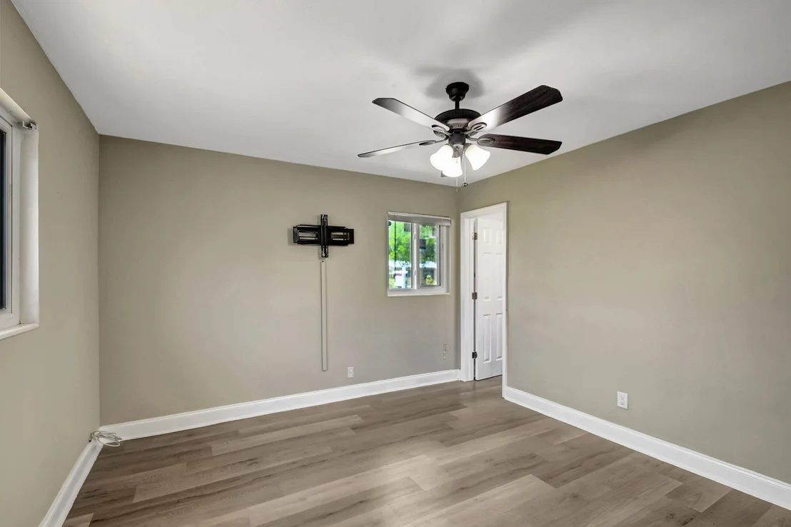 Photo of 831 Evergreen Drive